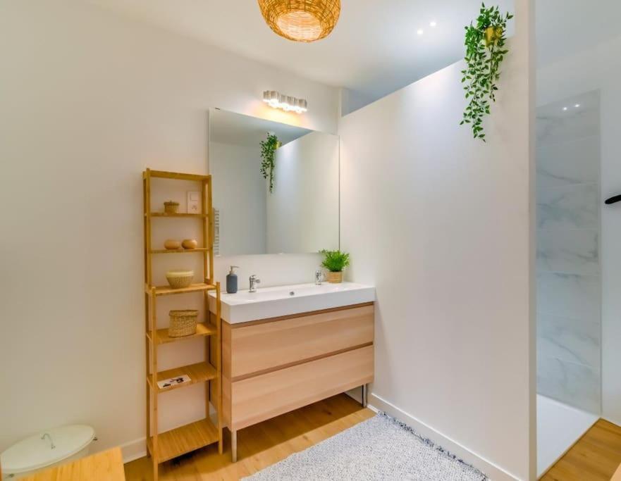 2 Bedroom Apartment In The Heart Of Marseilles Buitenkant foto